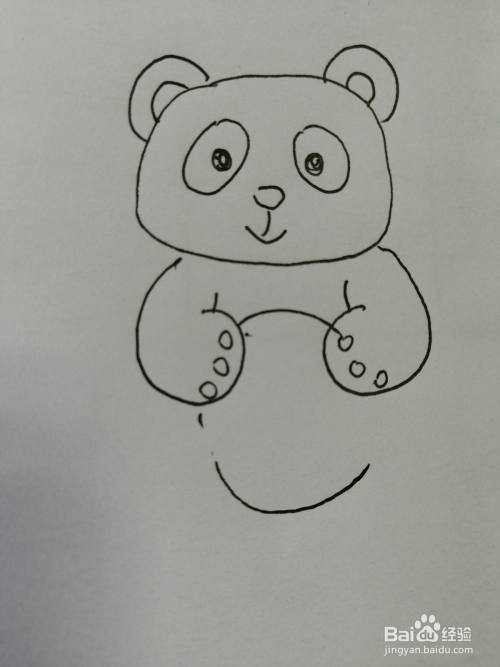 第六步,然后继续画出可爱的玩具小熊的小肚子,小肚子画法比较简单.