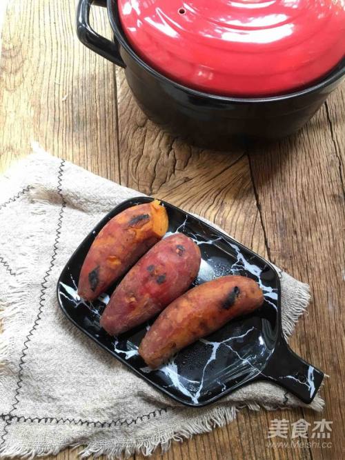 砂锅烤蜜汁红薯