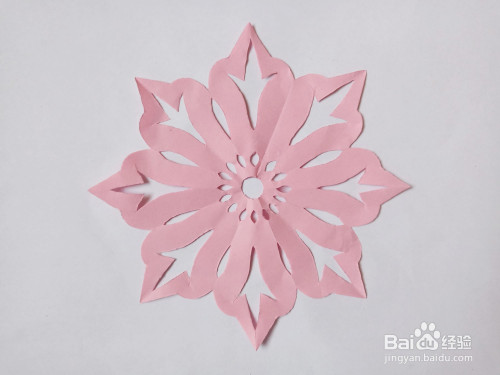 手工/爱好 > 手工艺       分享一下八角花的剪纸方法,这个八角花是