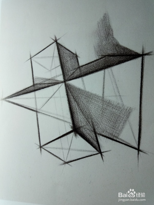 如何画素描几何体结构之棱柱凌锥穿插体