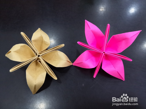 折纸:漂亮又简单的纸花折法
