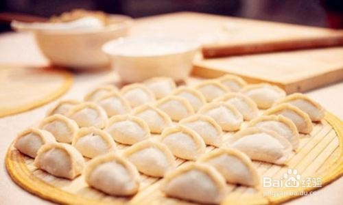 鲜美多汁的饺妈妈手工三鲜水饺