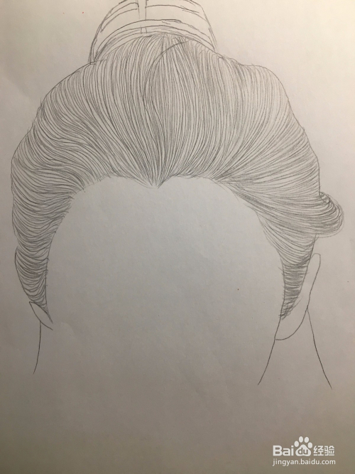 画一位闭着眼的束起长发的古代装扮男子 铅笔画