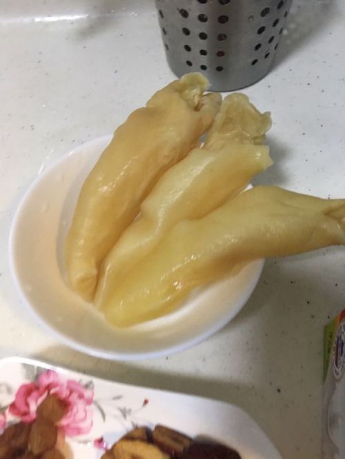 牛奶红豆炖花胶