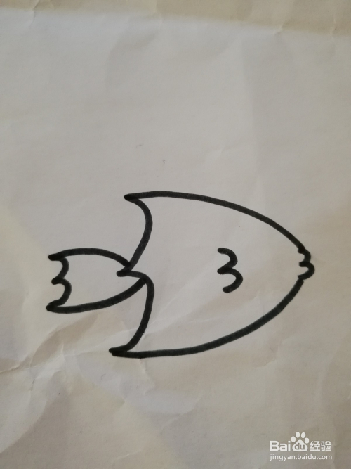 简笔画使用多个数字3画一个小鱼