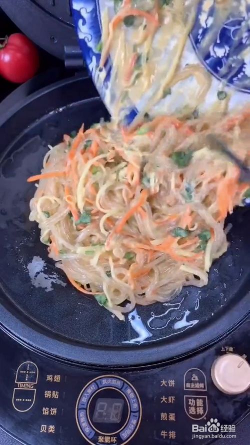 如何制作好吃的粉条鸡蛋饼?