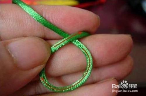 中国结手工单线三圈六瓣纽扣结的编织方法