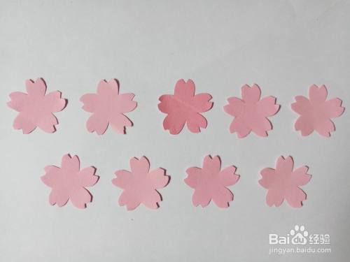 山樱花的立体剪纸方法