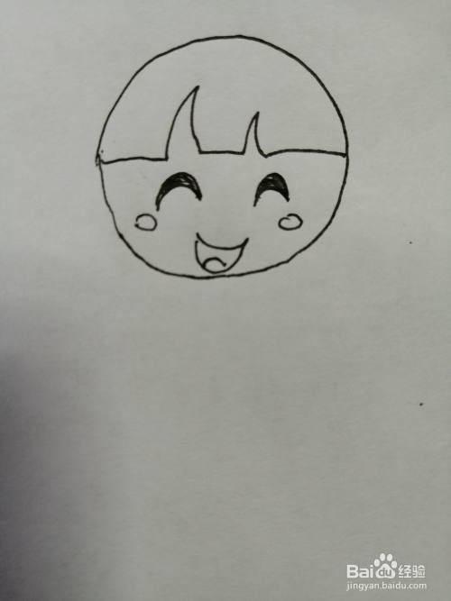 第四步,然后把可爱的小女孩的小嘴巴和两只小耳朵画出来,注意耳朵