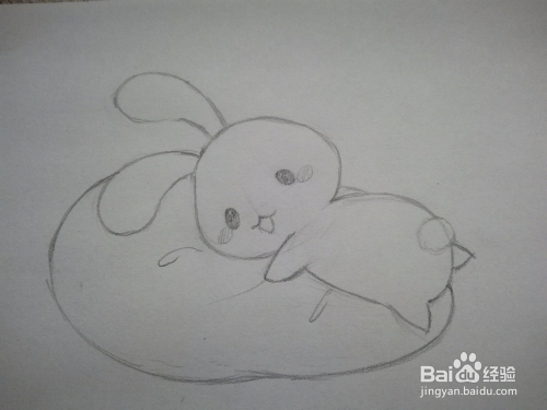 躺在抱枕上萌萌哒的小兔子儿童画画法教程