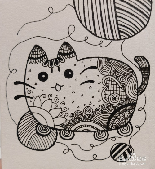 在猫咪周围画出大小不一的毛线团子,随意画出被猫咪拉出来的毛线,就