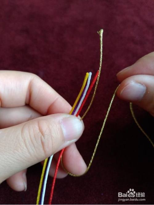 简单的四股绳手链的编织方法