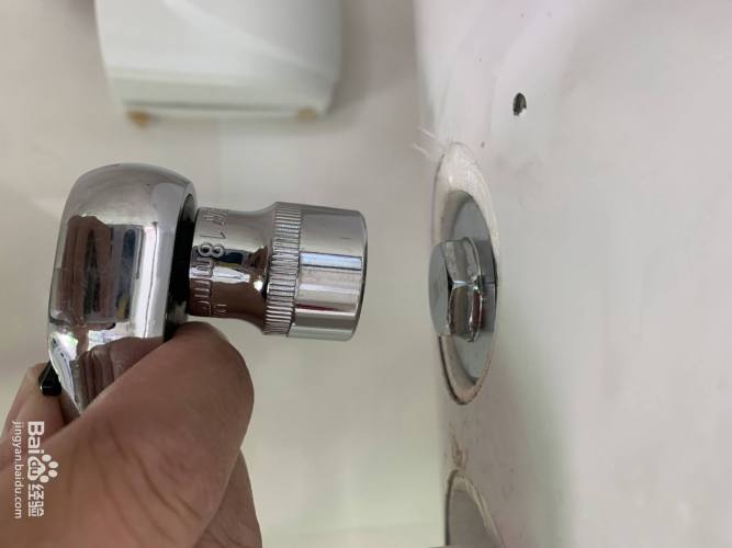 美的热水器清洗并更换镁棒