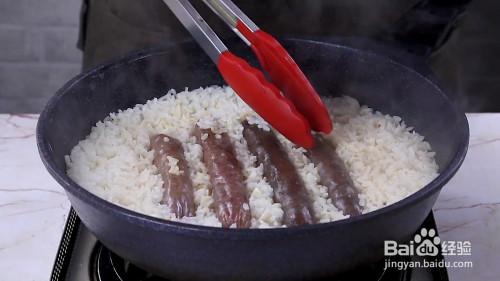 腊味锅巴饭,香脆可口,美味营养