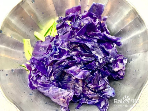 怎样做出家常菜系列之凉拌紫甘蓝