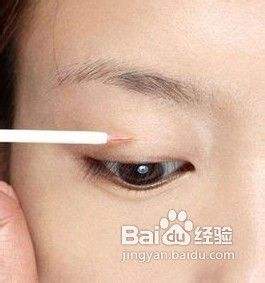 单眼皮如何轻松变双眼皮