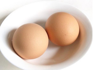 米酒糟煮鸡蛋糯米糍的做法和功效——美食养生