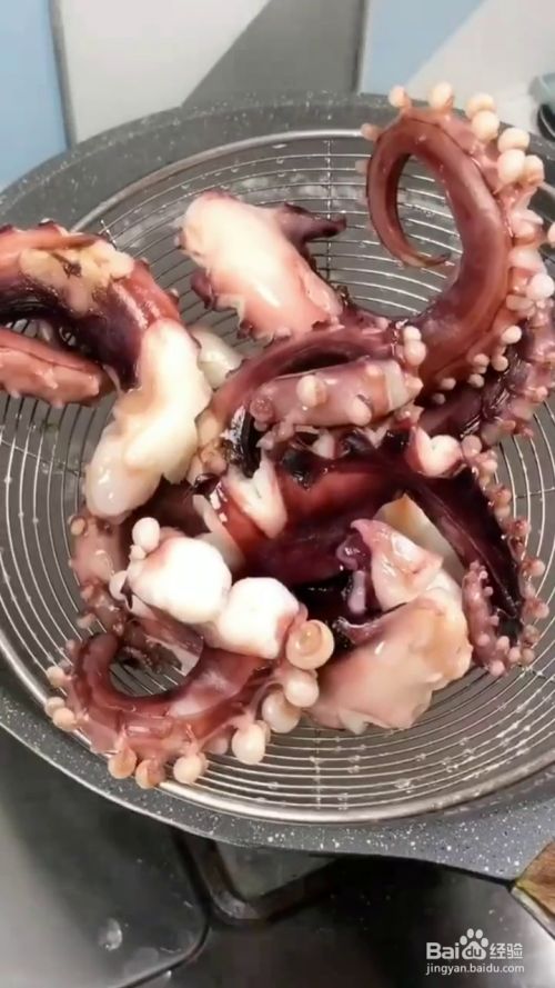 如何制作香辣入味的红烧章鱼足?