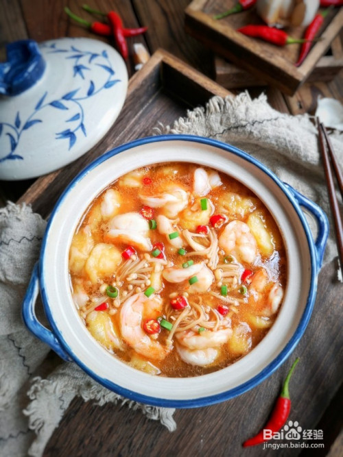 超鲜美巨下饭的金针虾仁豆腐煲的做法