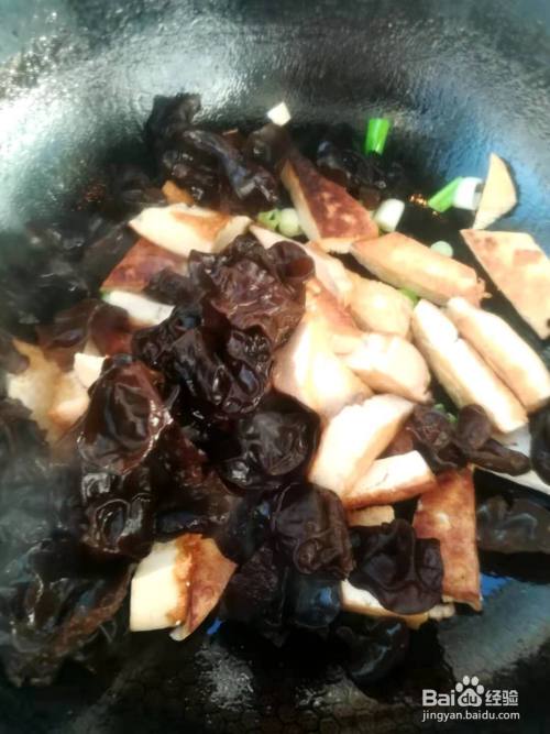素炒木耳豆腐