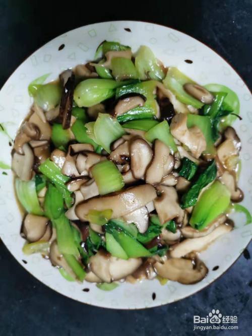 如何做香菇炒青菜?