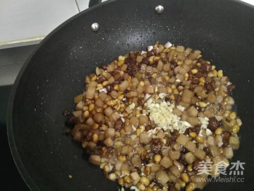 肉丁炒水疙瘩