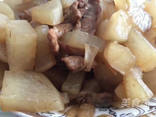 白萝卜炖肉的做法