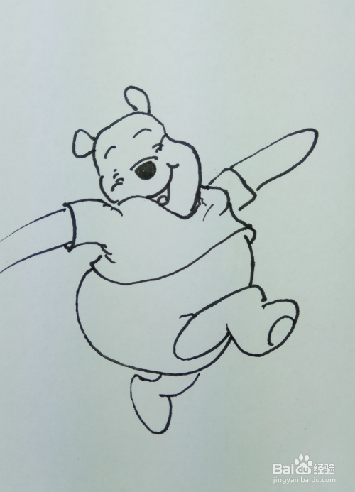 怎样画简笔画"小熊踢足球"?