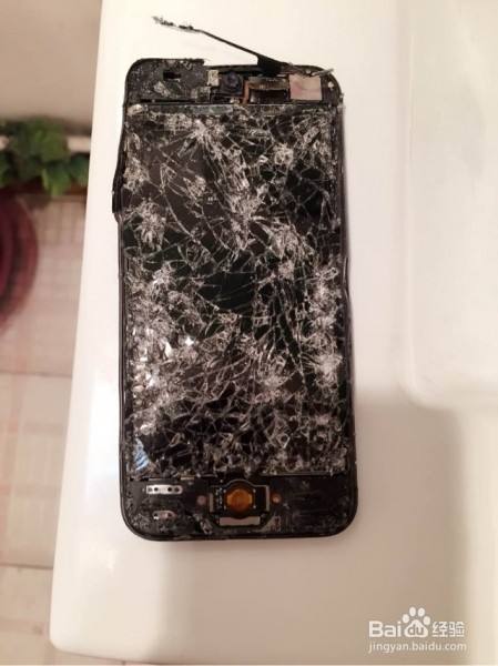 苹果手机摔得粉碎可以修吗