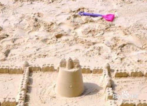 沙滩城堡怎么堆简单
