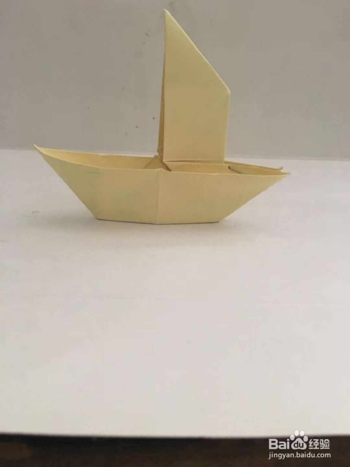儿童手工折纸 一艘漂亮的简易小帆船 怎样折叠