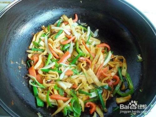 "香肠炒饼"怎么做?