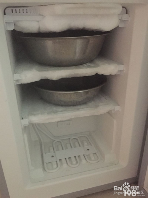 如何快速有效的清理冰箱