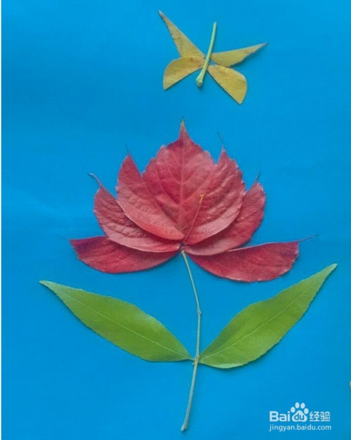 手工粘贴画制作教程,这次我们用树叶和树枝制作美丽的花朵.