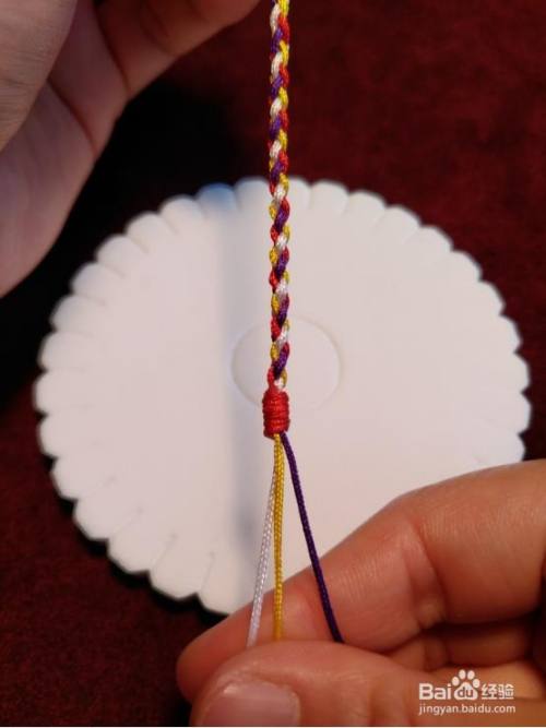简单的四股绳手链的编织方法