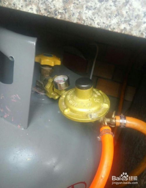 家用煤气罐正确开关方法