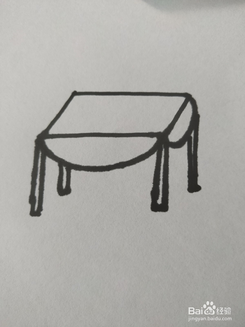 桌子的儿童画怎么画呢?