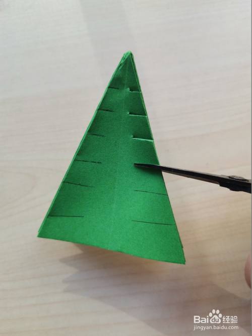 圣诞礼物手工怎么制作简单的圣诞树?