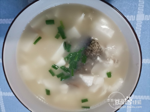 家常菜 好吃的鱼头豆腐汤