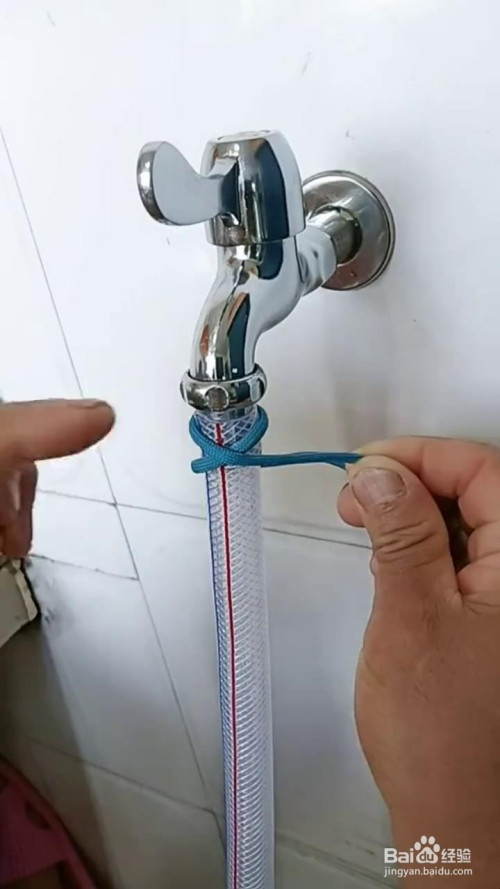 如何防止水龙头和软管连接处溅水?