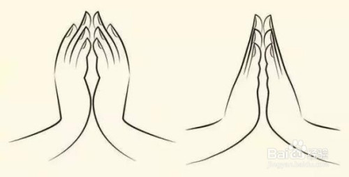 常用于寺庙祈祷,有时也可作为对人的礼节. 5 双手握在一起.