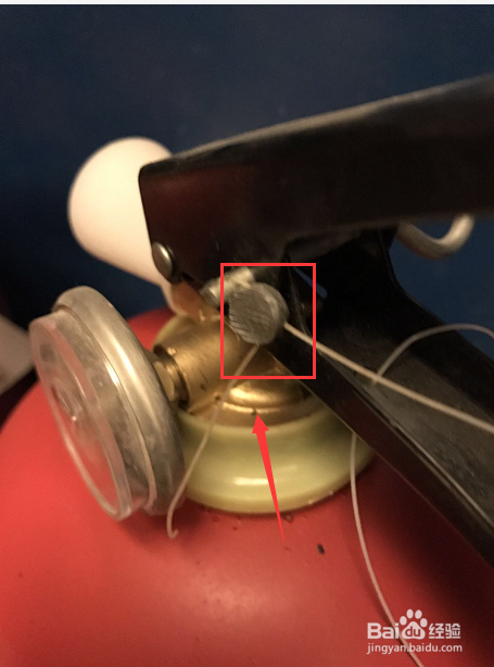 如何查看灭火器是否失效