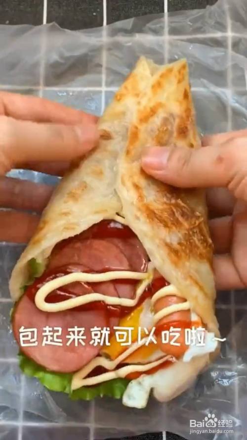 如何制作火腿肠手抓饼