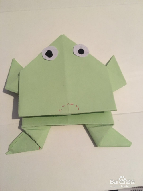 怎样用彩纸折叠一只会向前蹦跳的青蛙