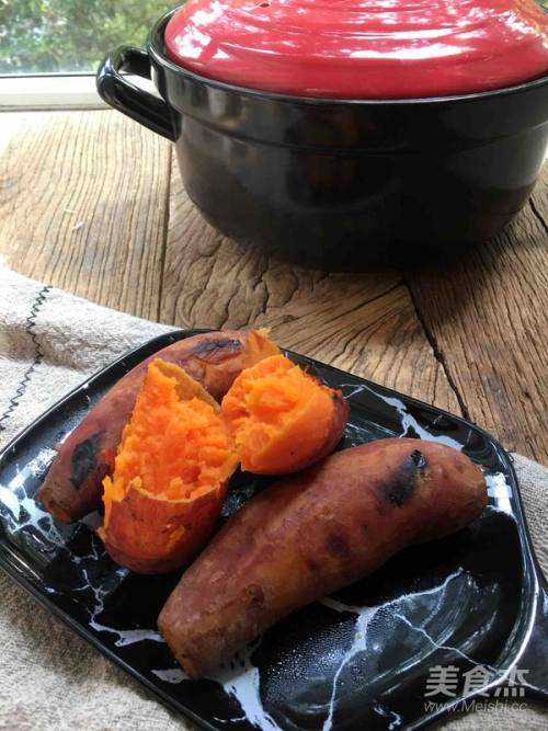 砂锅烤蜜汁红薯
