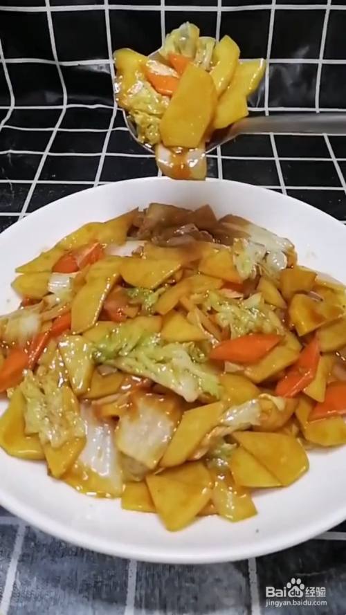 如何烹饪土豆片烧白菜