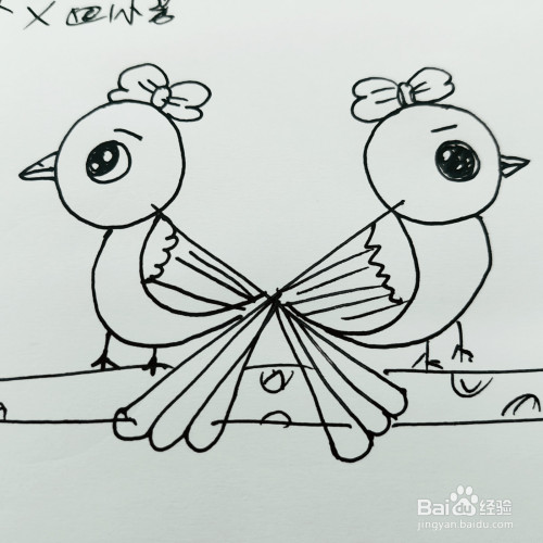 如何来用简单的方法画两只卡通小鸟呢?