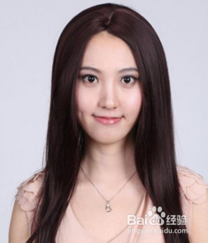 圆脸偏胖的女生适合什么发型?