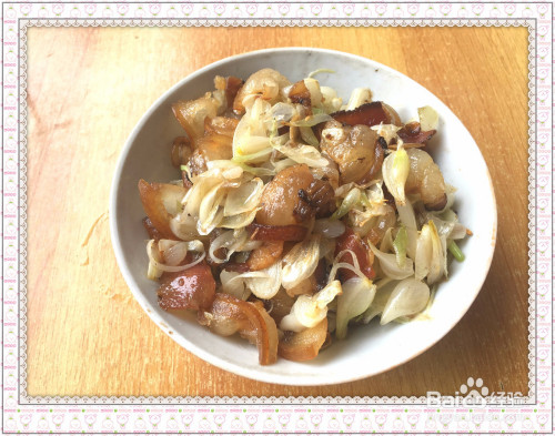 冷薰腊肉爆炒薤白野蒜的精品做法,民间特色菜