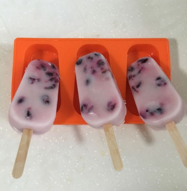 蔓越莓牛奶冰棒